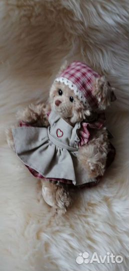 Плюшевый медведь