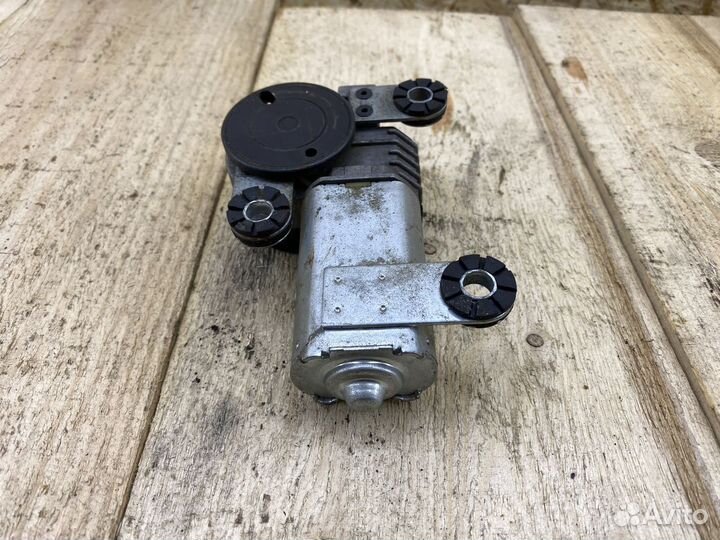 Моторчик заднего дворника BMW Е39