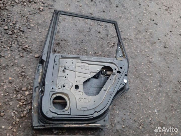 Дверь задняя правая Шевроле Лачетти универсал