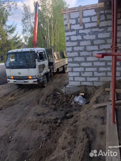 Бригада строителей