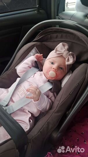 Автолюлька inglesina Huggy 0+ (до 13кг)