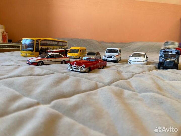 Продаю набор машинок