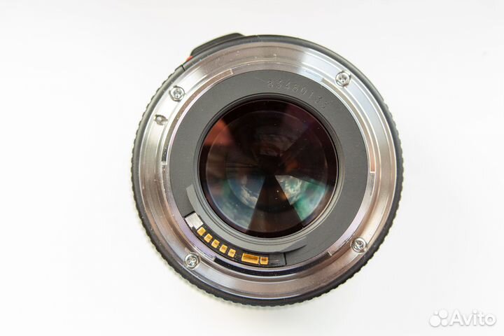 Объектив canon 85mm f1.8