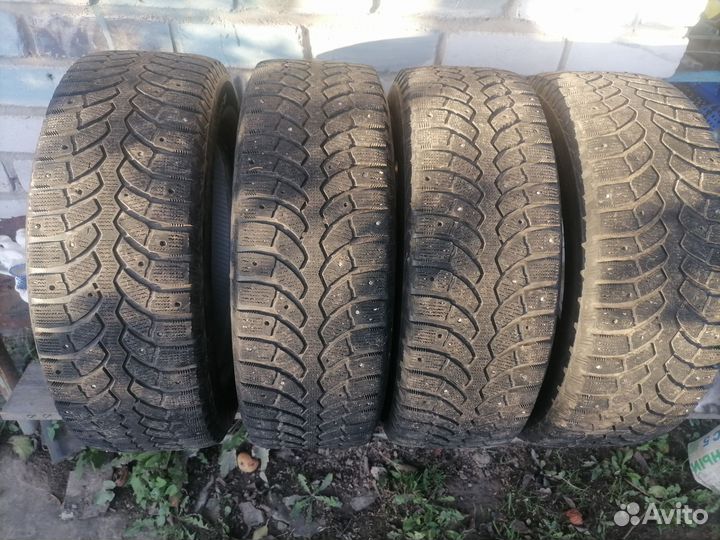 Bridgestone Blizzak Ice 205/65 R15 90