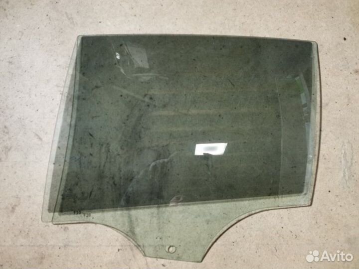 Стекло двери заднее левое Bmw 116I F20 N13B16A