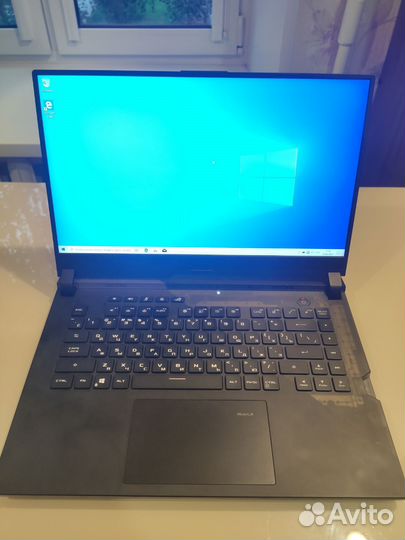 Asus ROG Strix Scar 15, 300hz, rgb
