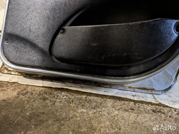 Задняя правая дверь Нива Ваз 2131 LADA пятидверка