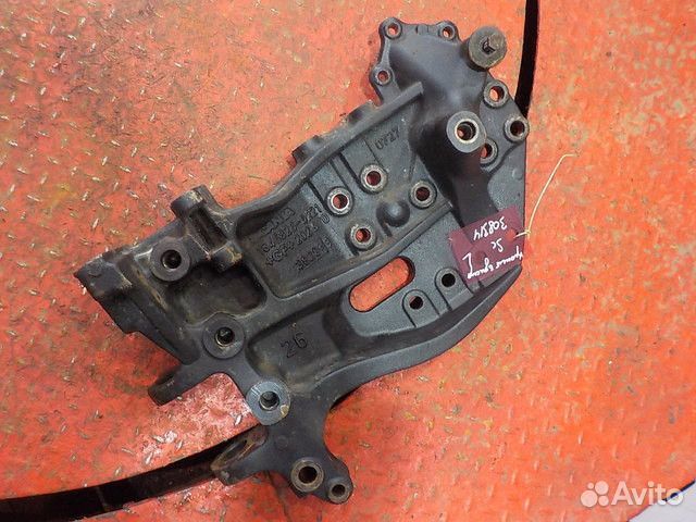 Кронштейн буксировочный левый Scania P,G,R series