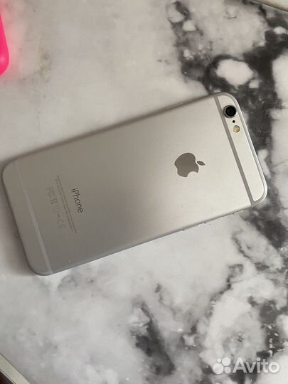 Телефон iPhone 6