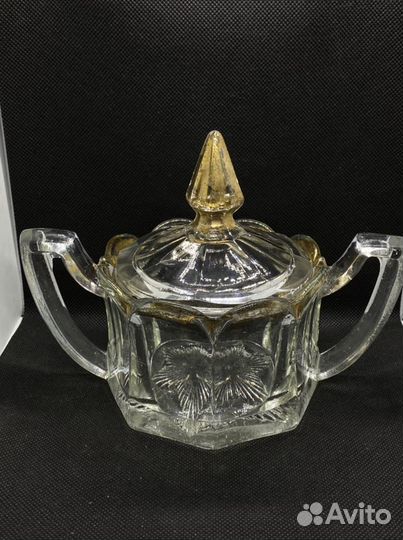 Сахарница. Чайница. Мальцов. исз. Старинное стекло