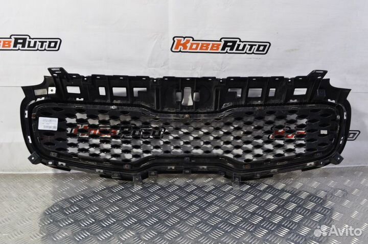 Б/У Б/У Решетка радиатора Kia Sportage 2015