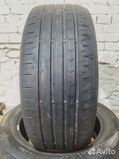 Continental ContiPremiumContact 5 215/55 R17 94W