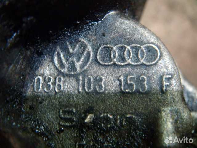 Крышка двигателя Golf 5 (03-09) / Octavia A5 (04-13) / Passat B5 (97-05) перед б\у (арт. 038103153F)