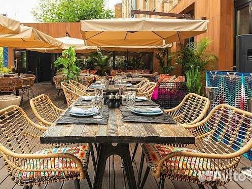 Зонт для летнего кафе