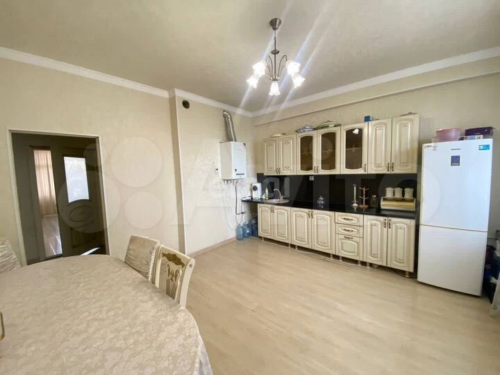 3-к. квартира, 104 м², 4/5 эт.