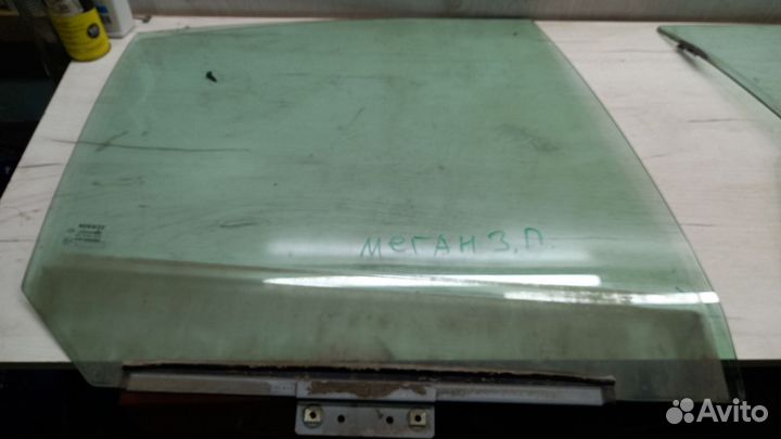 Стекло двери задней правой Renault Megane 1