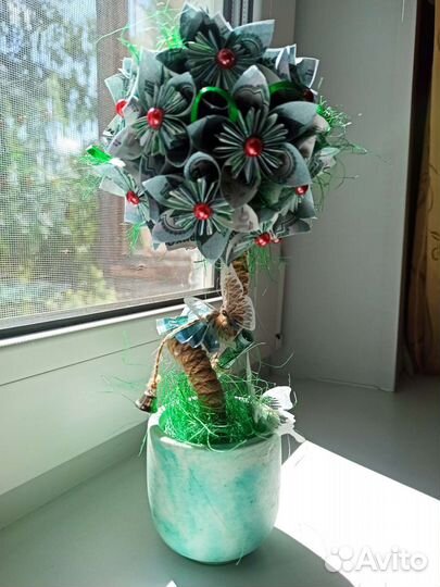 Топиарий, Денежное дерево из купюр