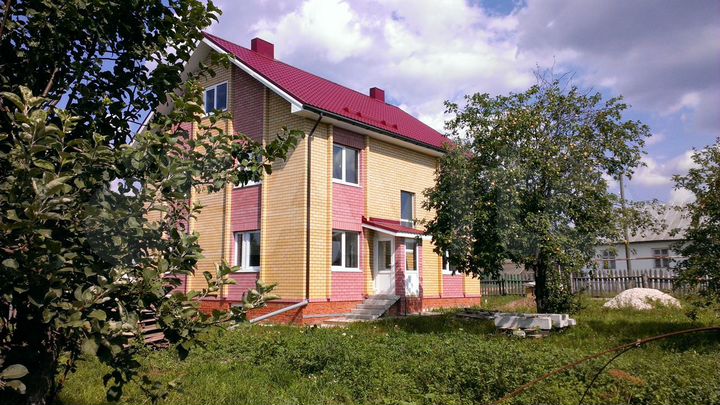 Дом 200 м² на участке 20 сот.