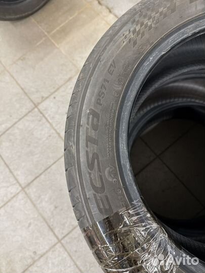 Kumho Ecsta 711 205/55 R16 91V