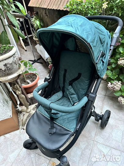 Прогулочная коляска tomix