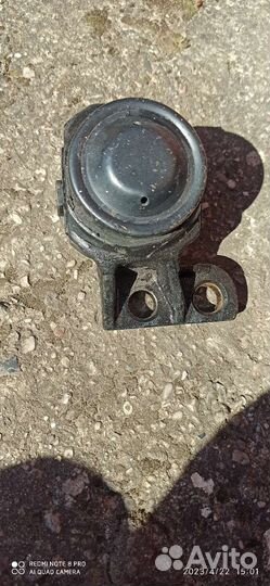 Подушка двигателя