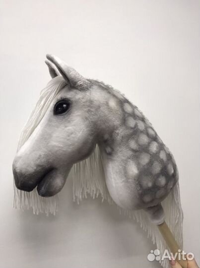 Лошадь на палке. Hobby horse