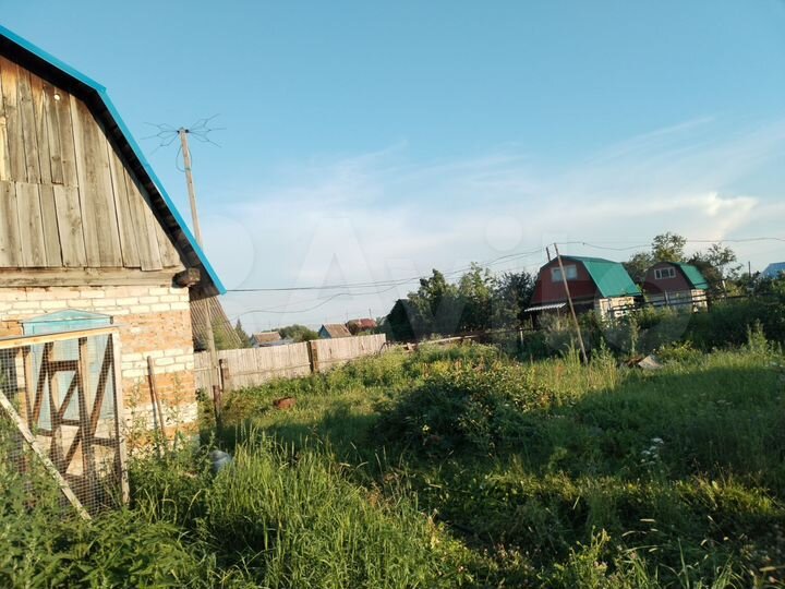 Дача 10 м² на участке 12 сот.
