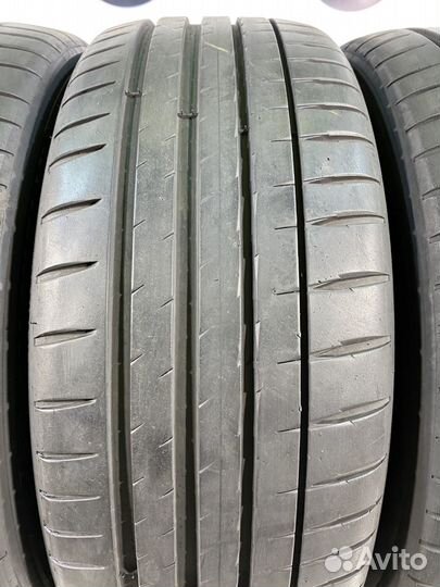 Michelin Pilot Sport 4 225/45 R19 94Y