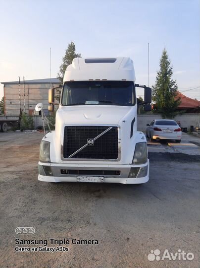 Volvo VNL 670, 2003