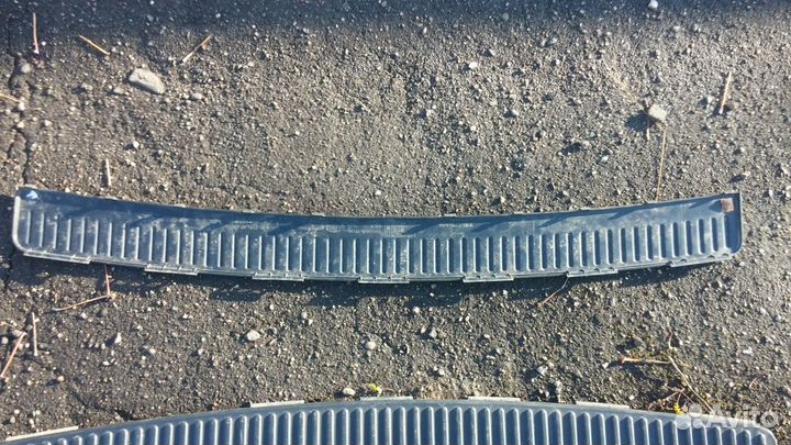 Range Rover Sport 2005-2012 накладка DOE000021XXX