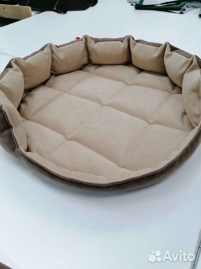 Лежанки для кошек и собак цена зависит от размера