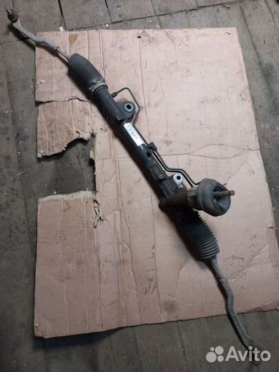 Продам рулевую рейку на renault
