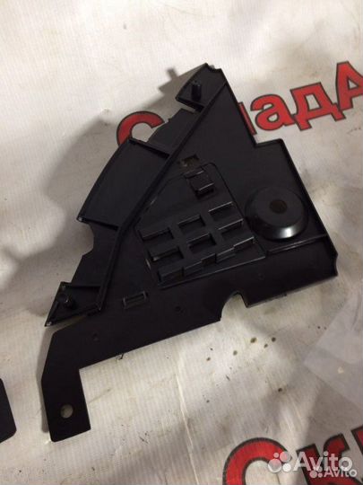 Пыльник бампера Renault Logan