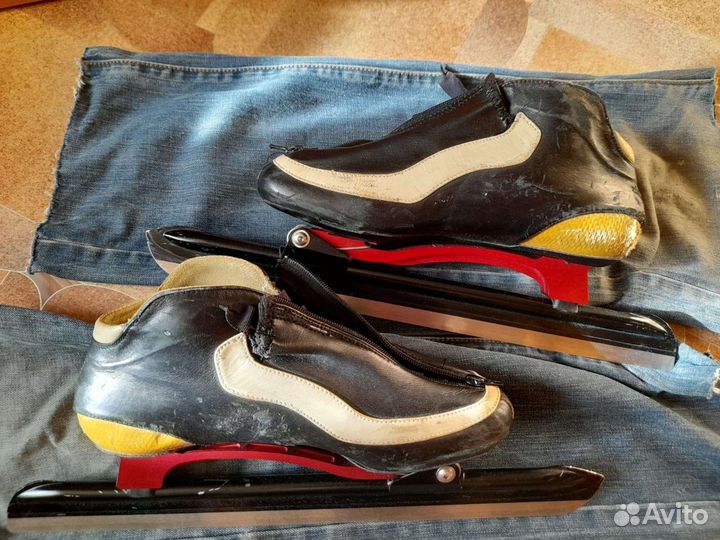 Конькобежные коньки viking