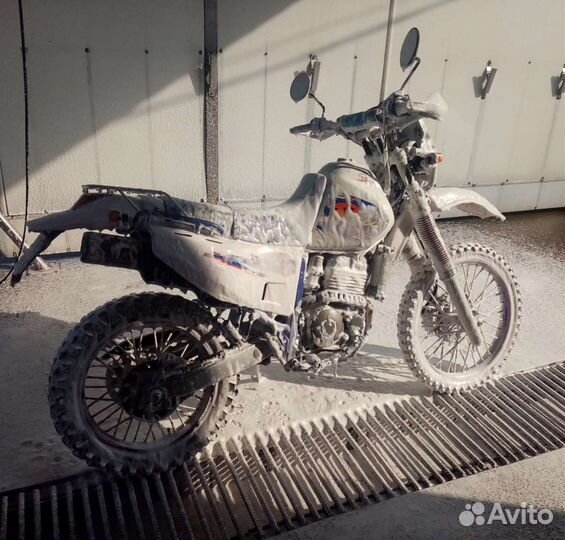 Yamaha TTR 250 Raid