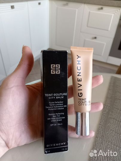 Тональный крем Givenchy оригинал