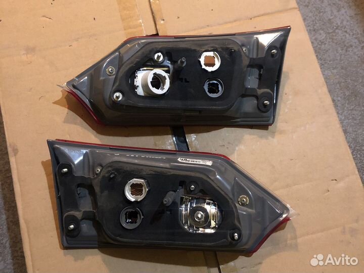 Фонарь задний Toyota Corolla E180