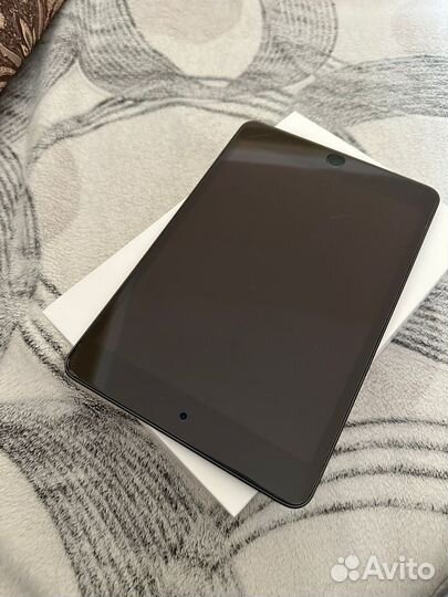 Продаю iPad mini 4 64 gb