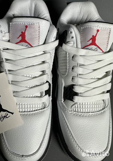 Кроссовки Air Jordan 4 White Oreo Premium