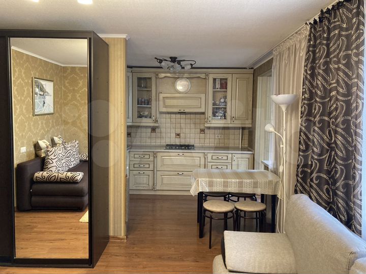 2-к. квартира, 57,5 м², 2/5 эт.