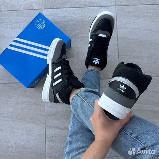 Кроссовки Adidas высокие