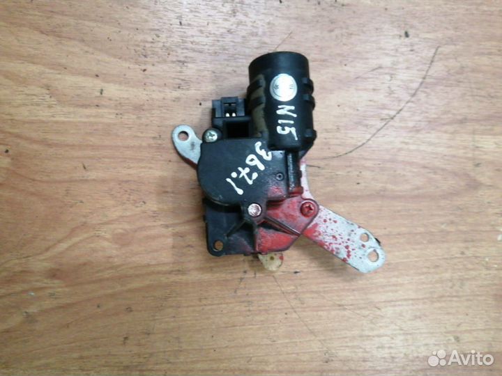 Моторчик отопителя Nissan Almera N15