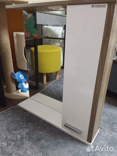 Шкафчик с зеркалом в ванную бу