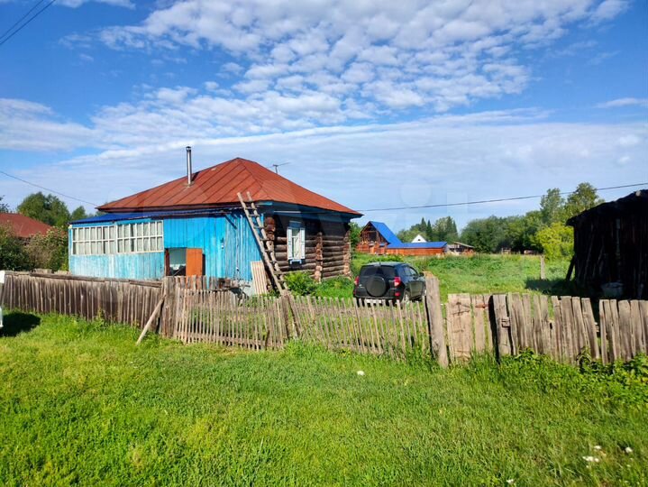 Дом 28 м² на участке 20 сот.