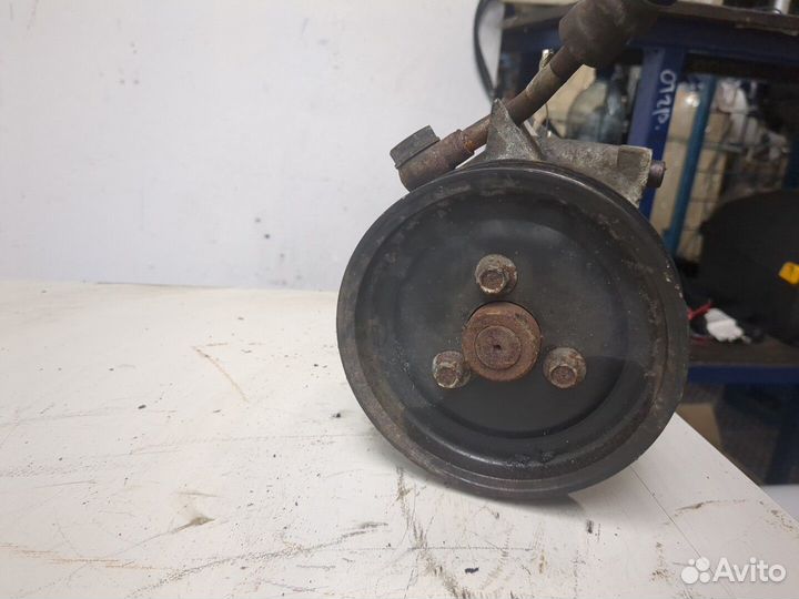 Гур Land Rover Discovery 2, 2000