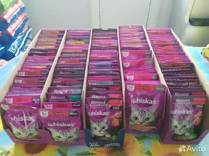 Влажный корм для кошек wiskas и Felix