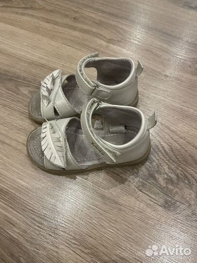 Сандалии для девочки 22 размер