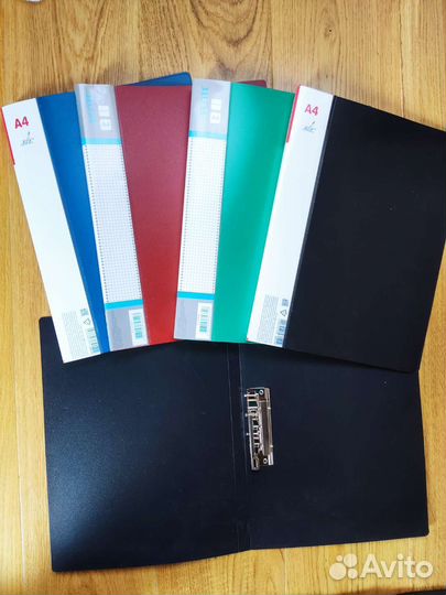 Папка для документов с зажимом