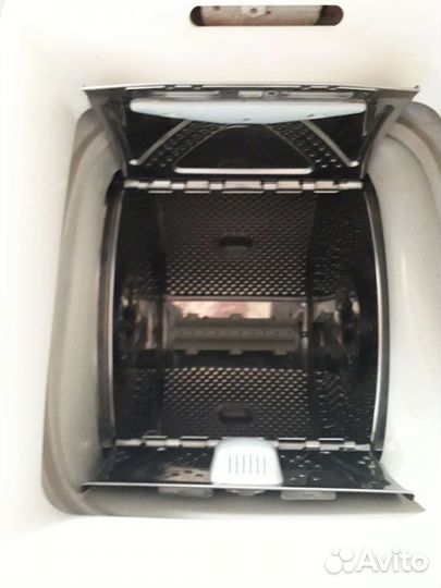 Стиральная машина с вертикальной загрузкой