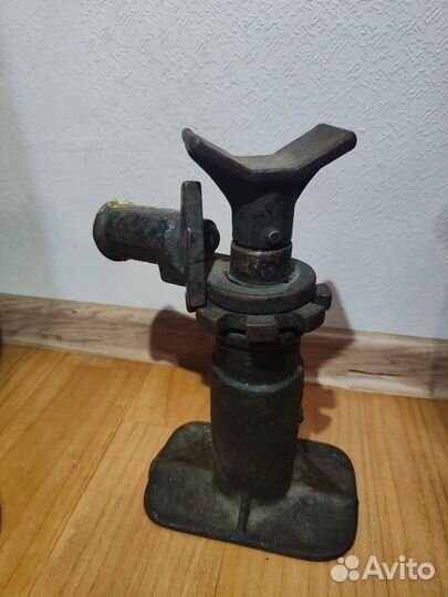 Винтовой домкрат СССР